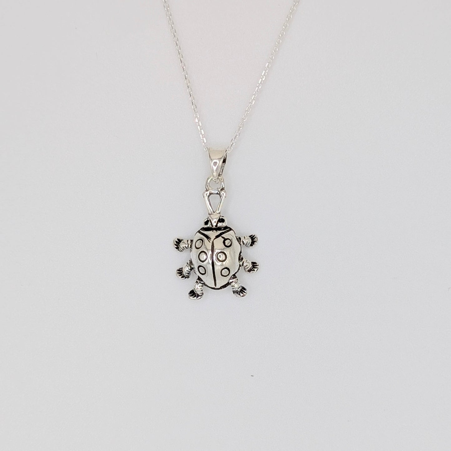 925 Sterling Silver Lady Bug Pendant moves when shaken