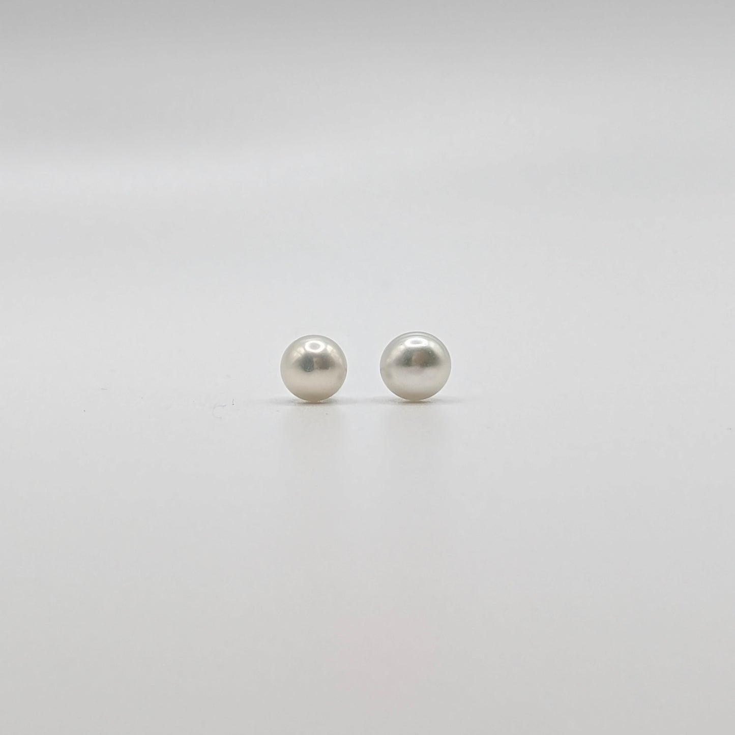 925 Sterling Silver Pearl Studs 6mm