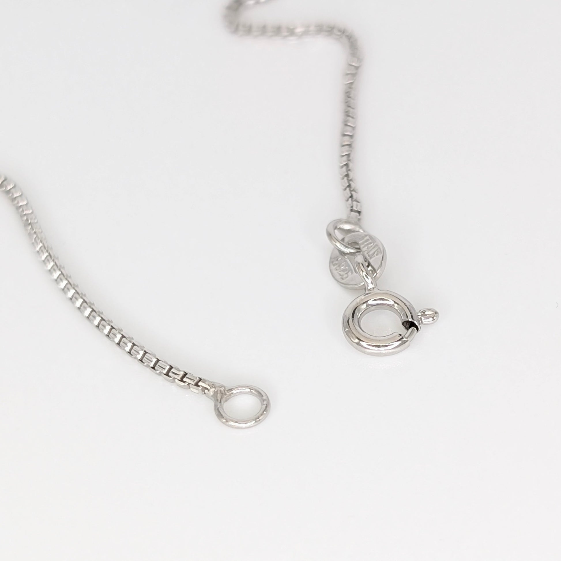 925 Sterling Silver Box Chain 18" - Unisex