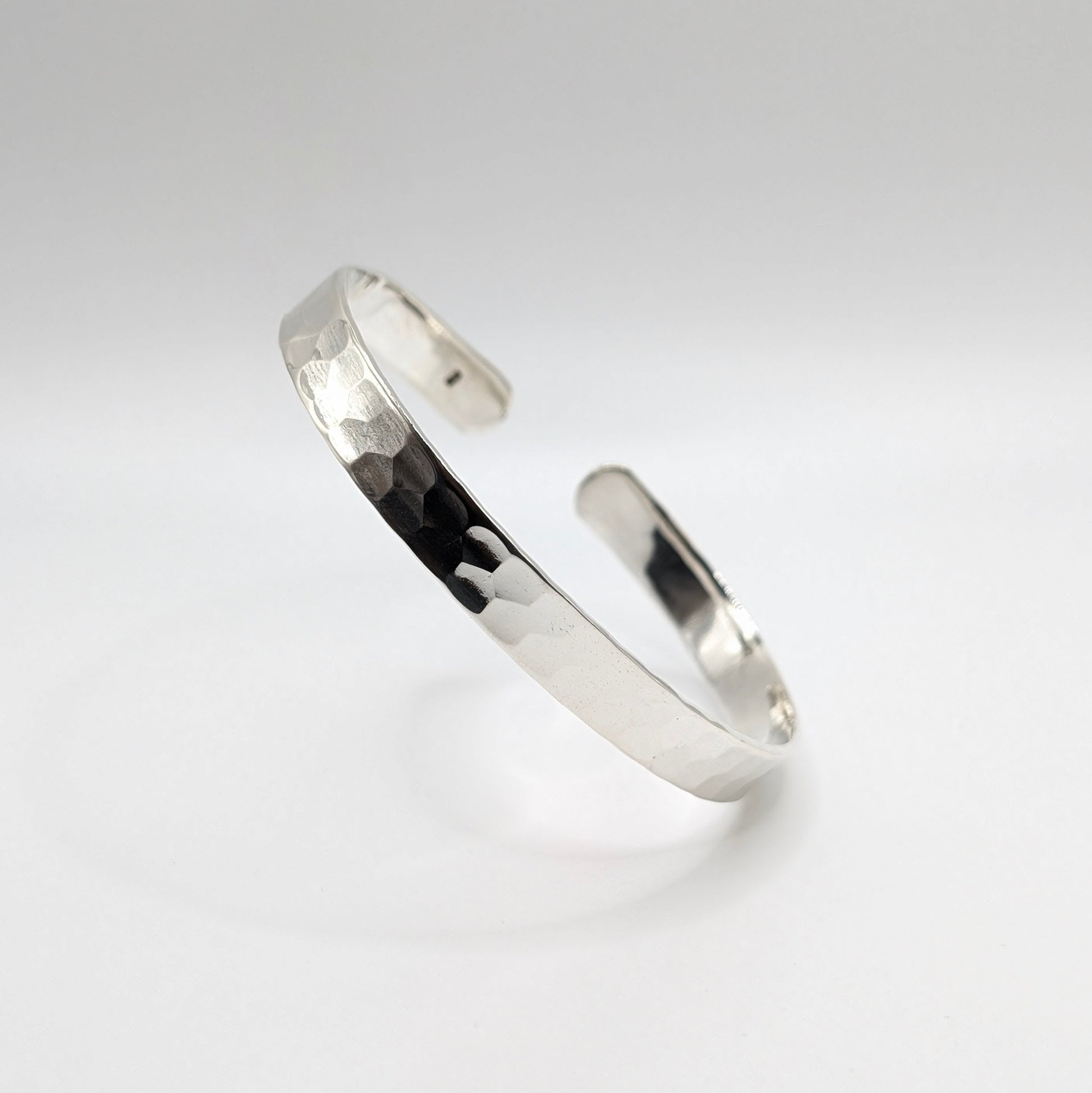 925 Sterling Silver Hammer Bracelet 8mm