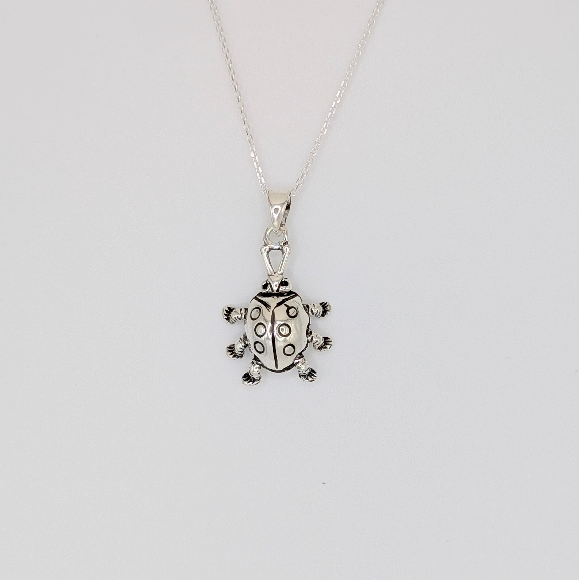 925 Sterling Silver Lady Bug Pendant moves when shaken
