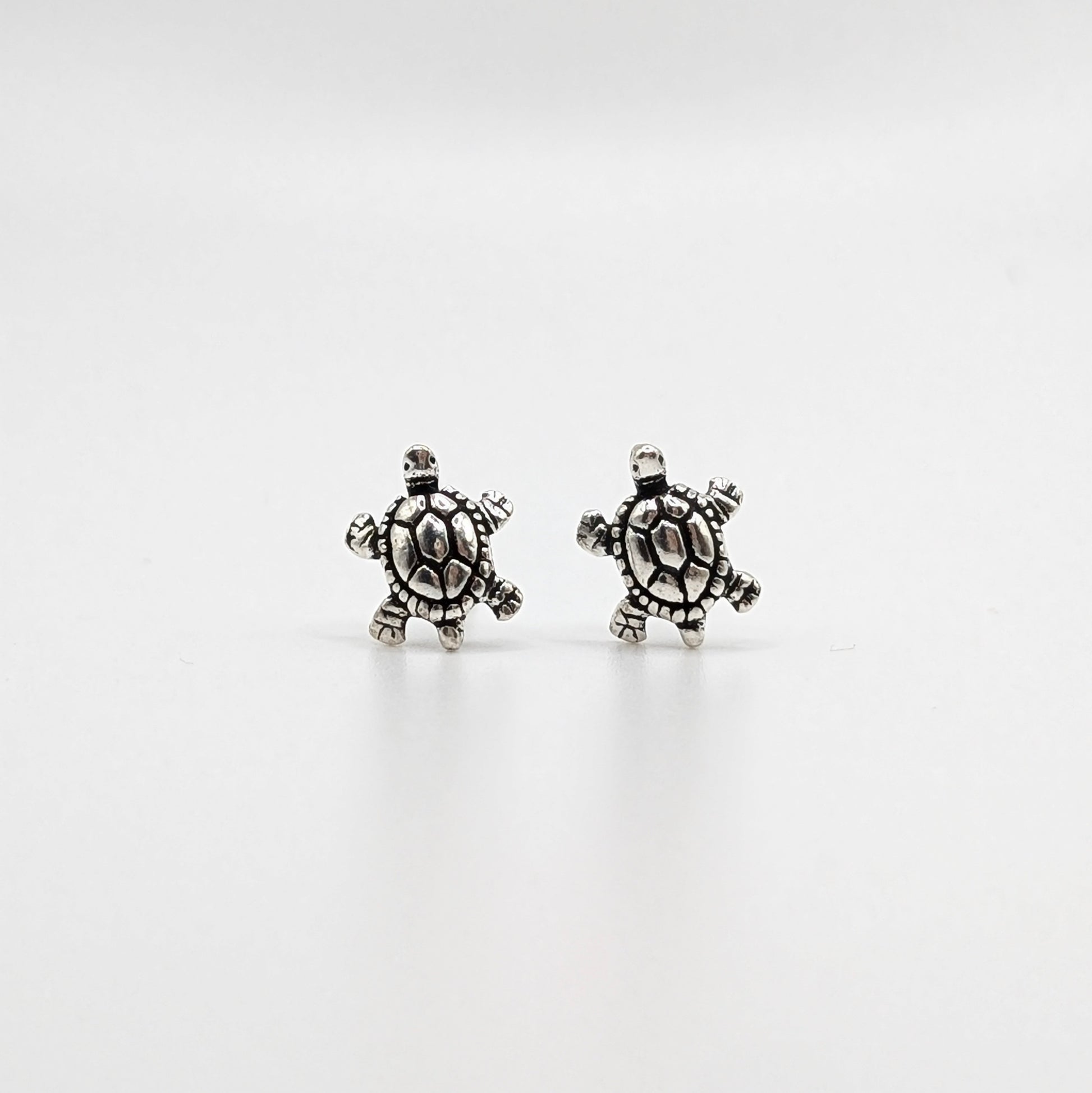 925 Sterling Silver Turtle Studs Unisex