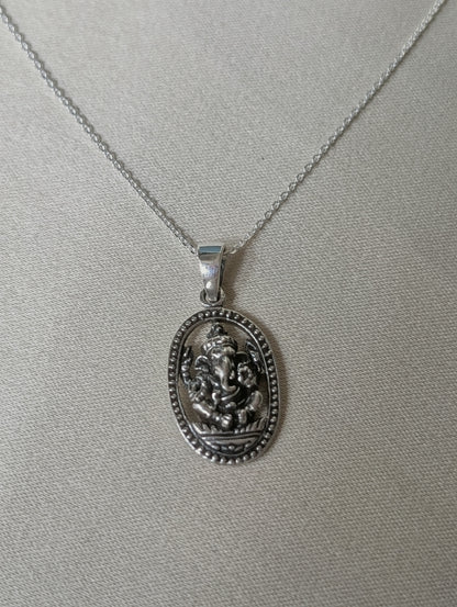Ganapathi Pendant D1.