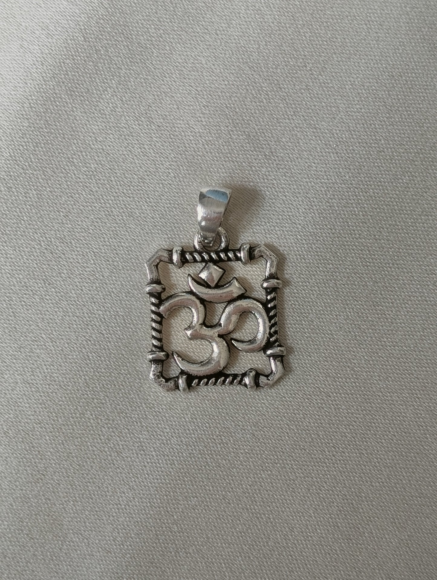 Om Pendant