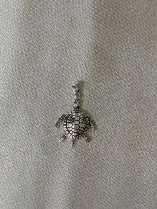 Turtle Pendant M.