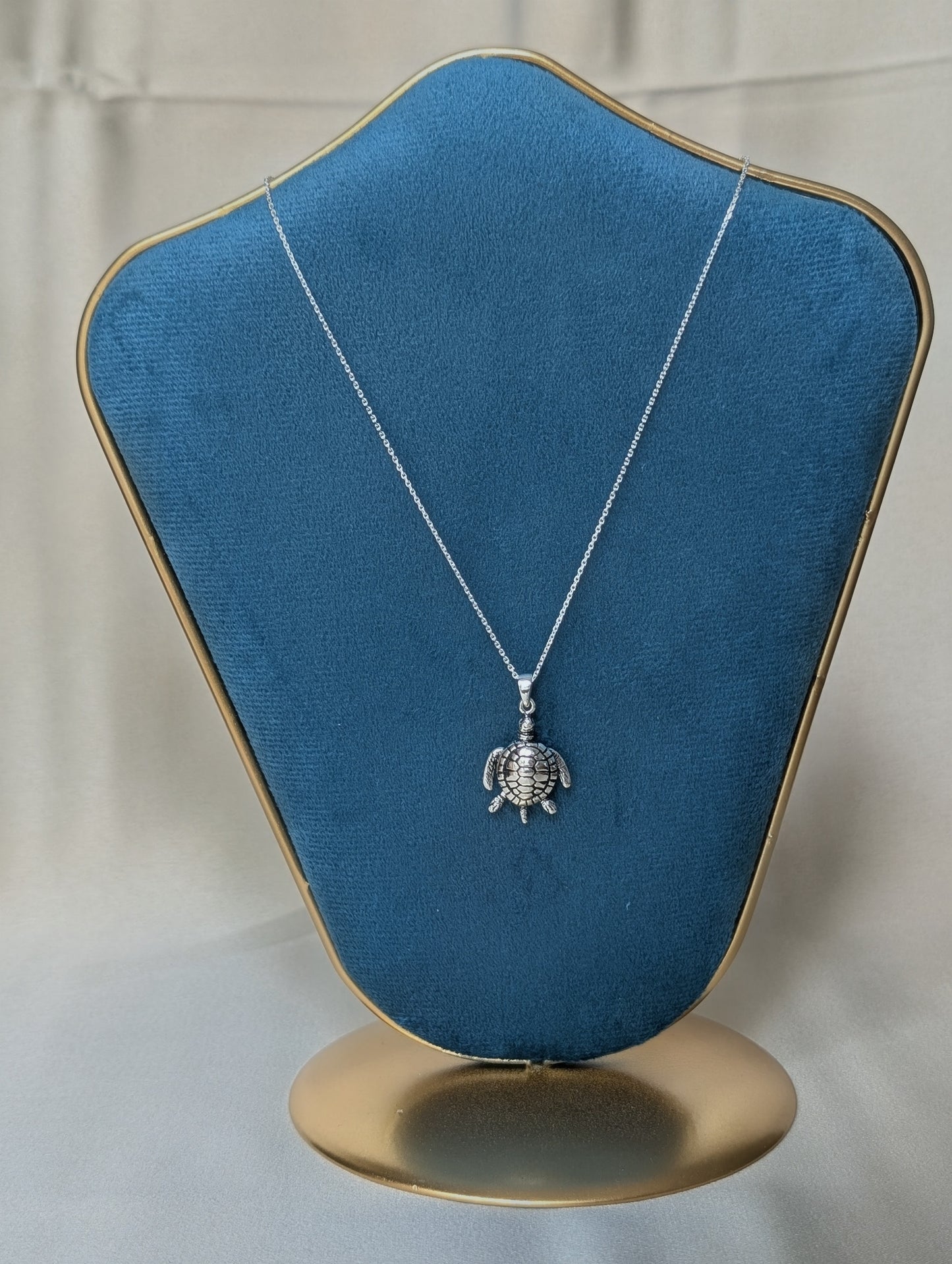 Turtle Pendant M.