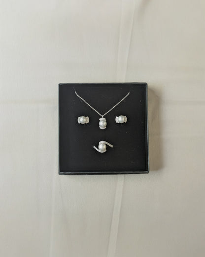Pearl Half Set