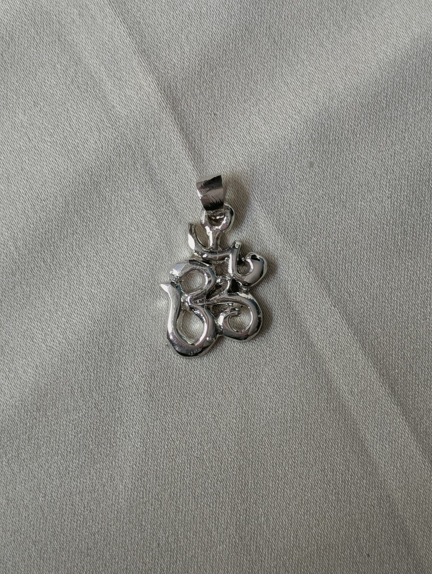 Om Pendant