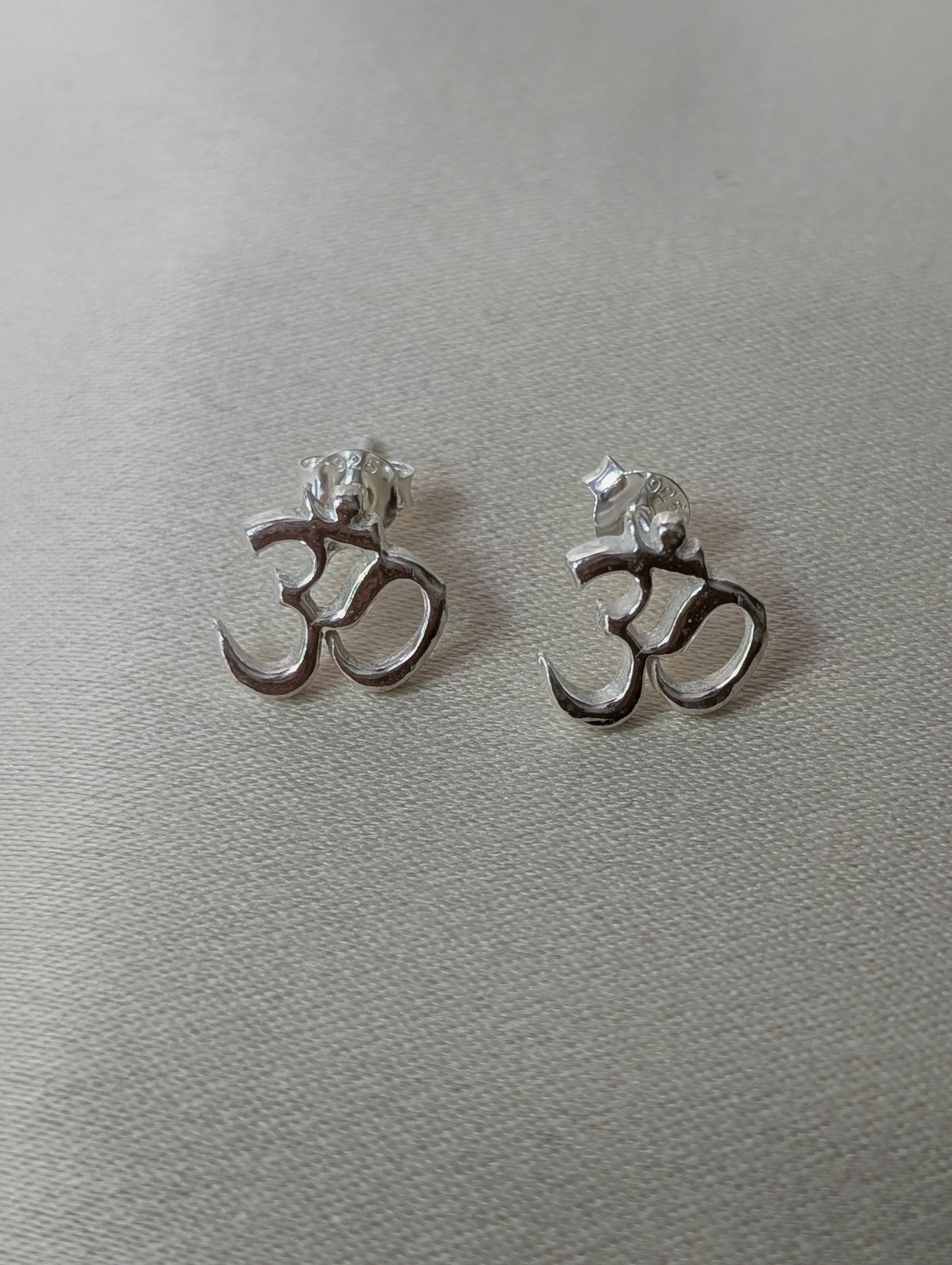 Om Studs