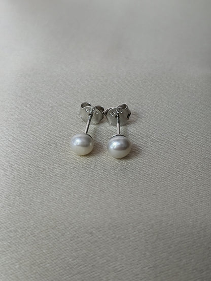 6mm Pearl Studs