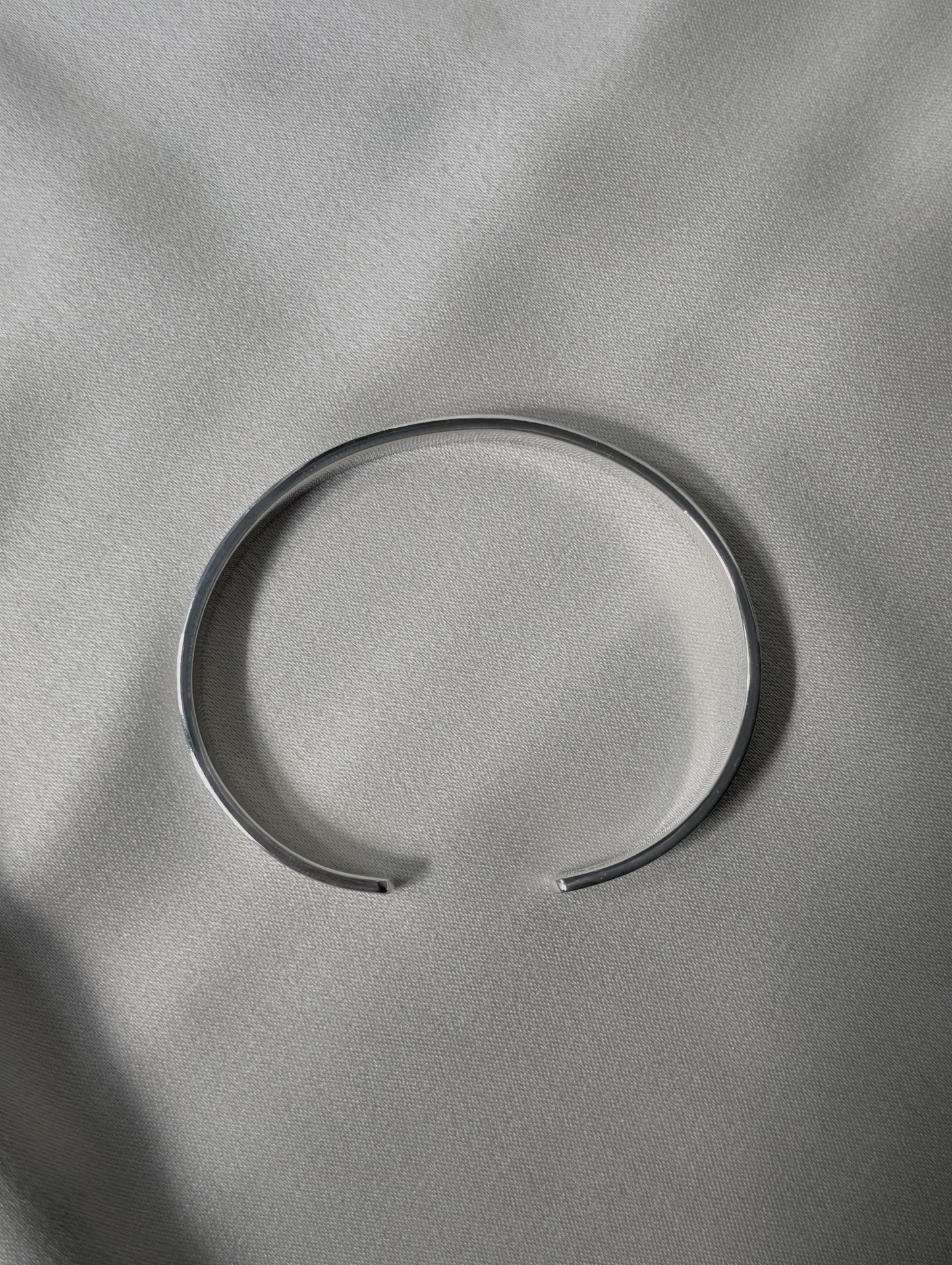 Kada Bracelet (Line) 8mm