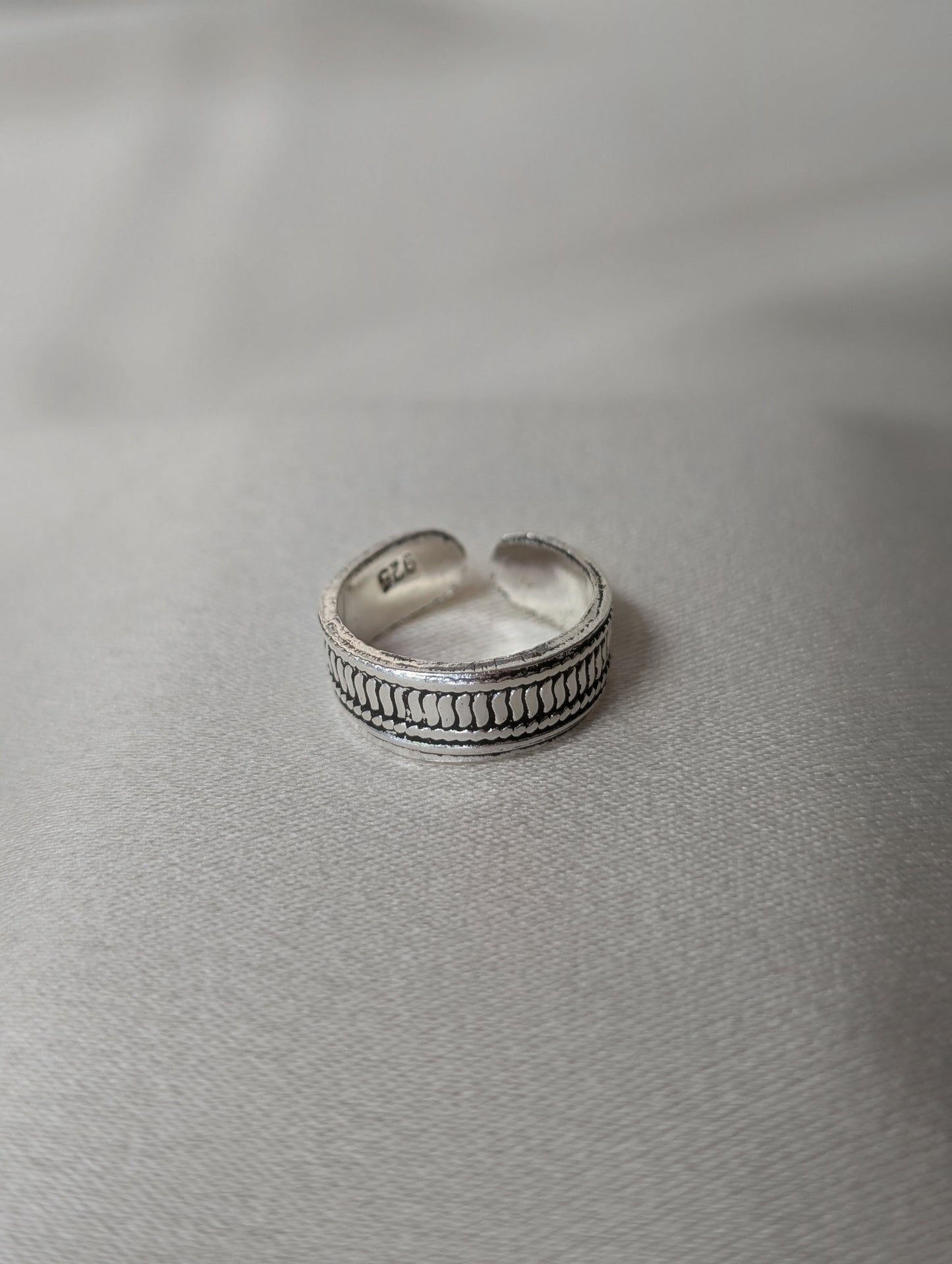 Toe Ring