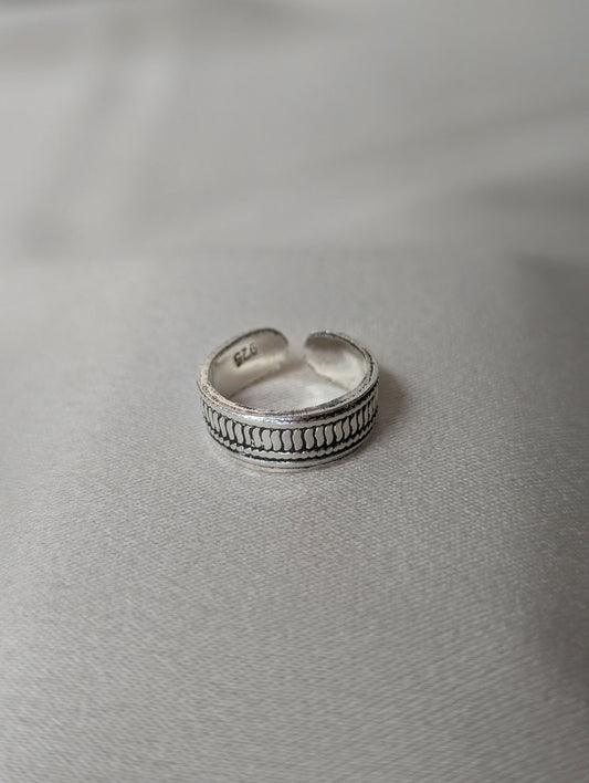 Toe Ring