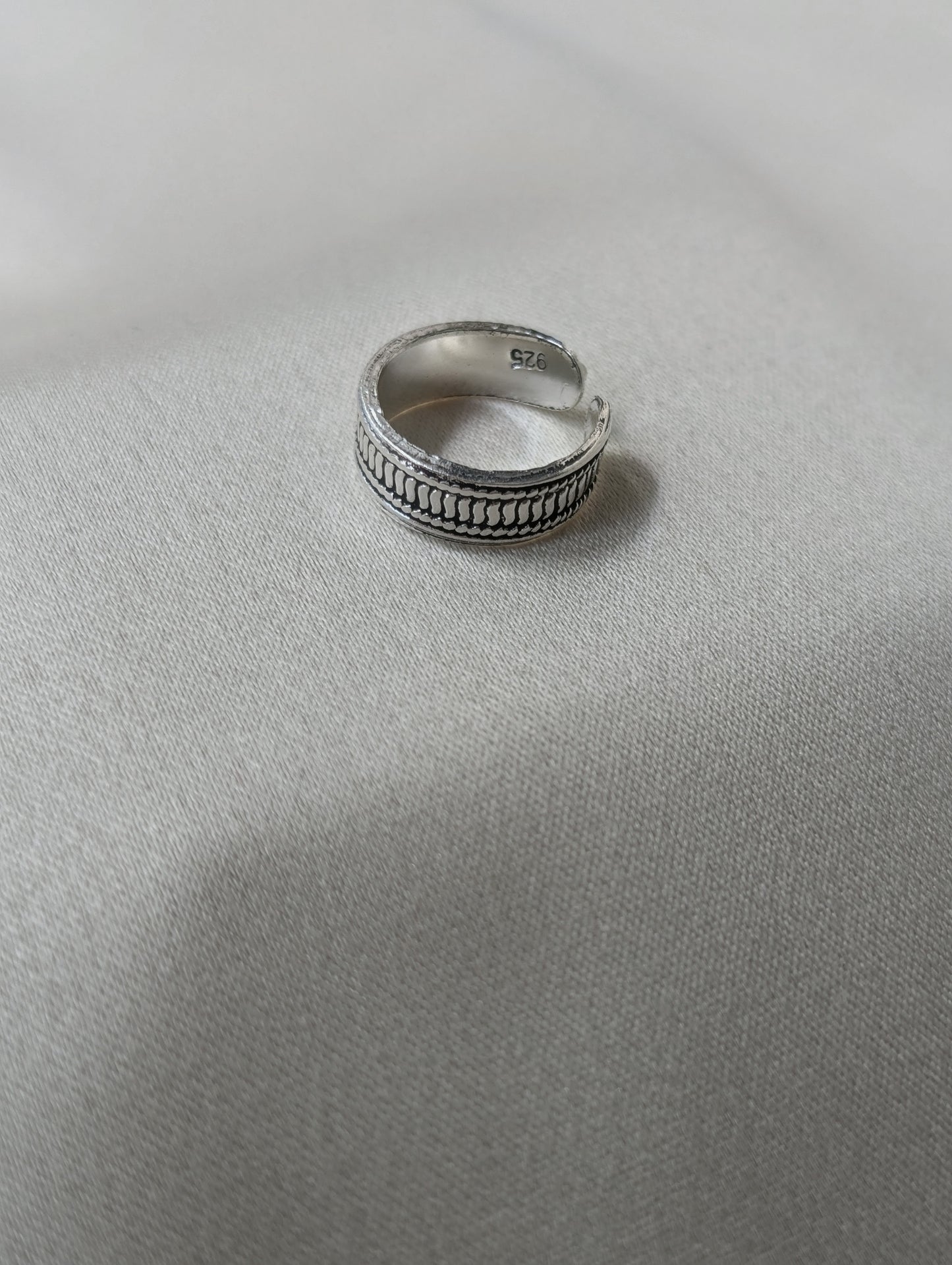 Toe Ring