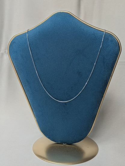 R. Box Chain 18"
