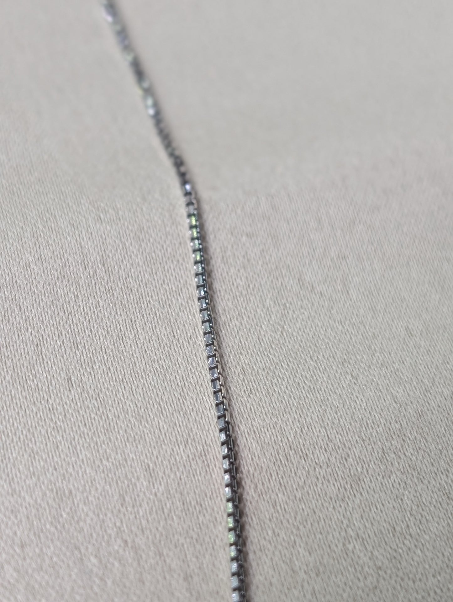 R. Box Chain 18"