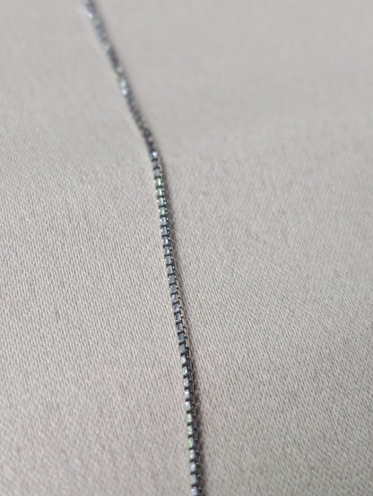 R. Box Chain 18"