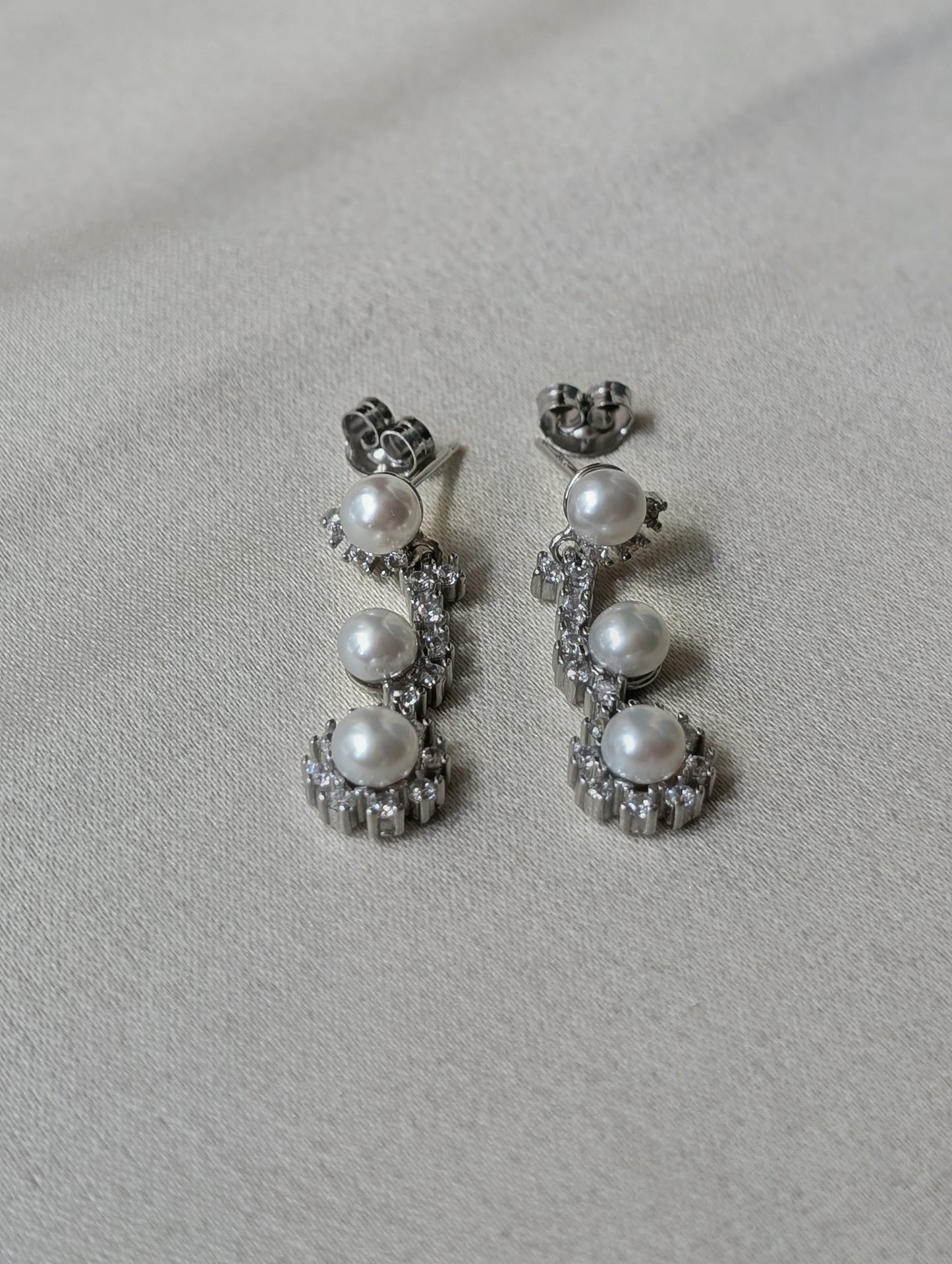 Pearl Half Set