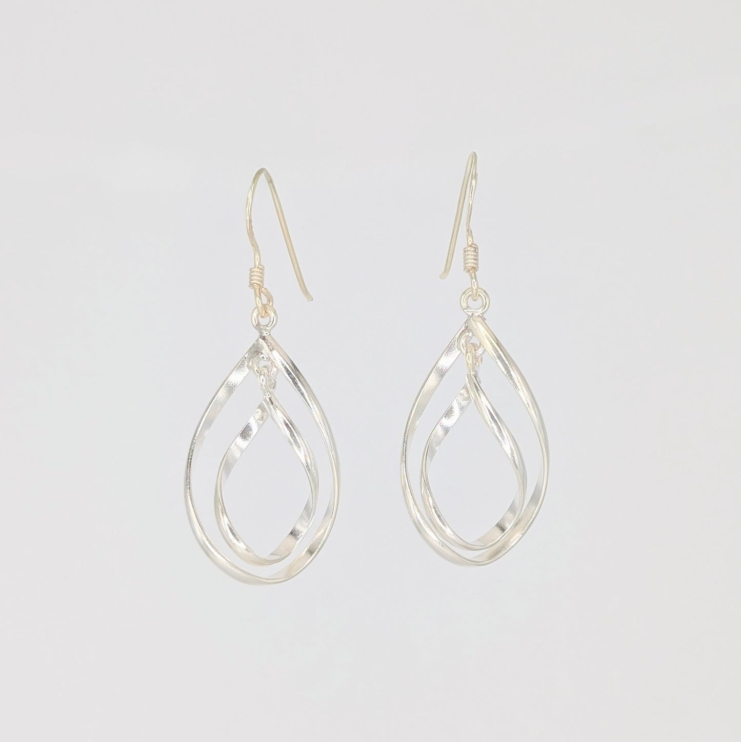 925 Sterling Silver Twist Teardrop Earrings