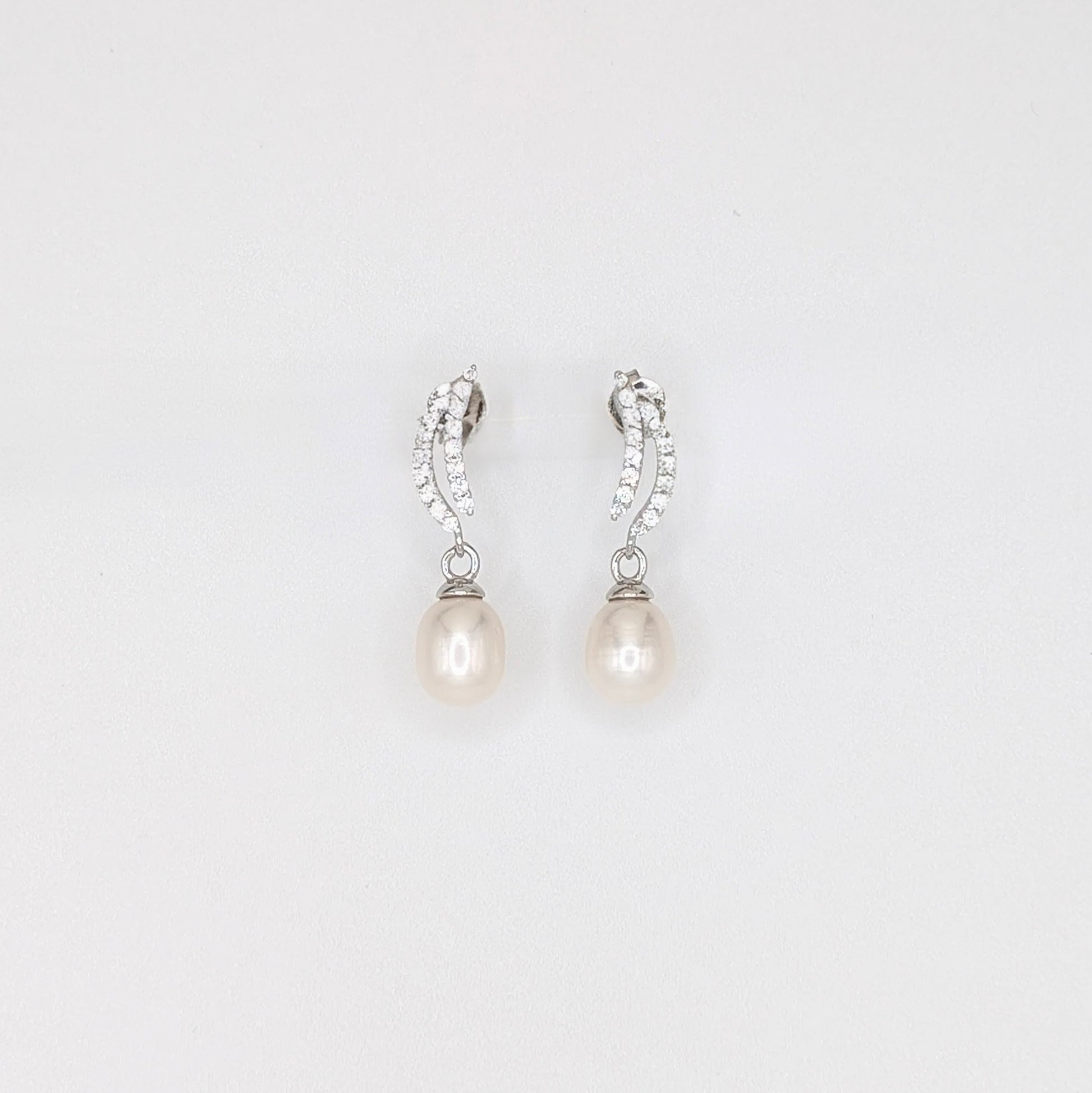 925 Sterling Silver Hanging Pearl Earrings with Zrircon