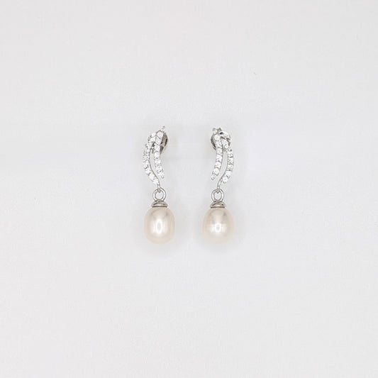 925 Sterling Silver Hanging Pearl Earrings with Zrircon