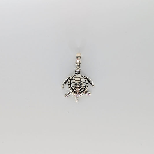 925 Sterling Silver Moving Turtle Pendant Sea Life Elegant 