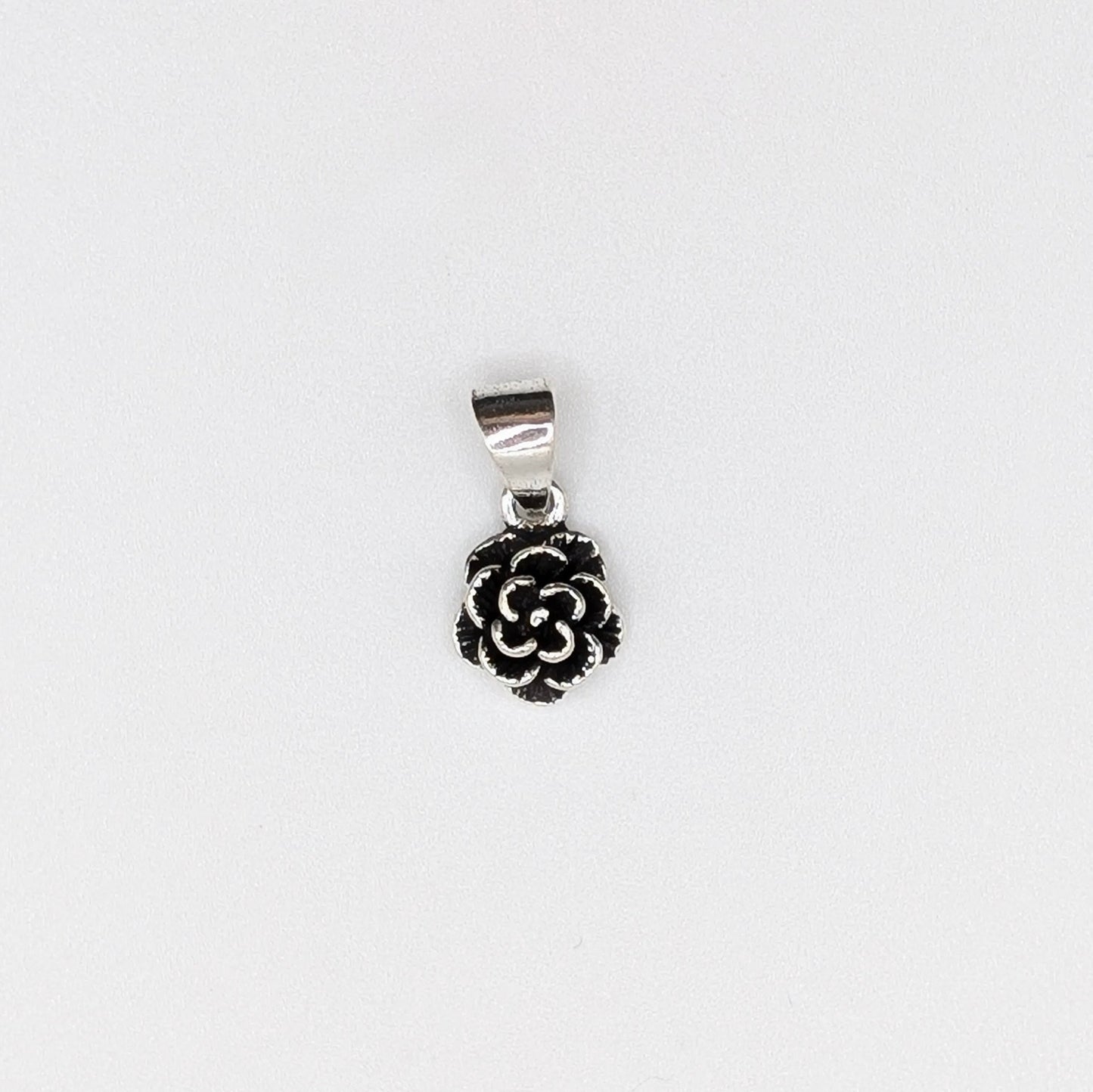 925 Sterling Silver Rose Pendant