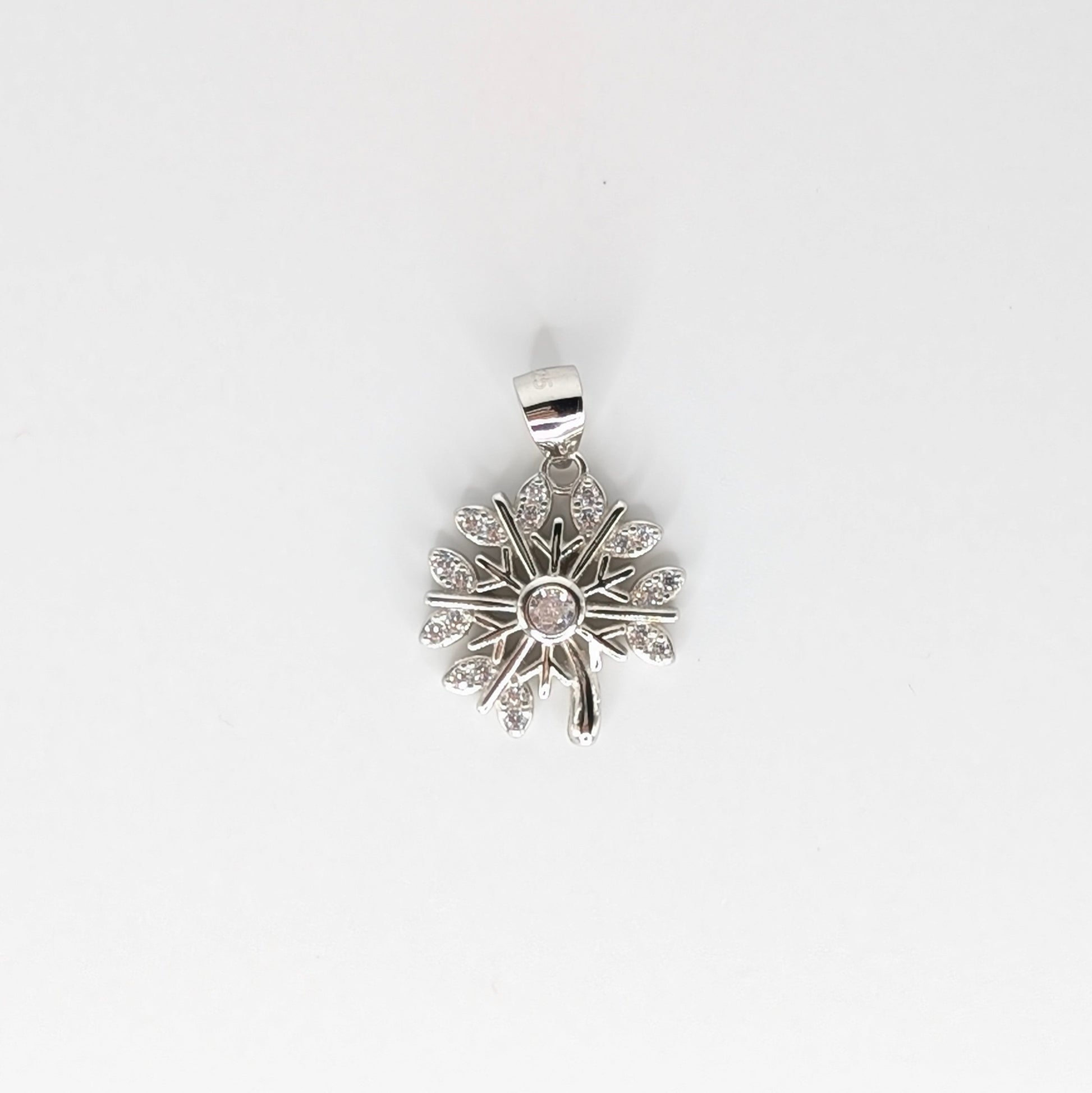 925 Sterling Silver Snowflake Pendant