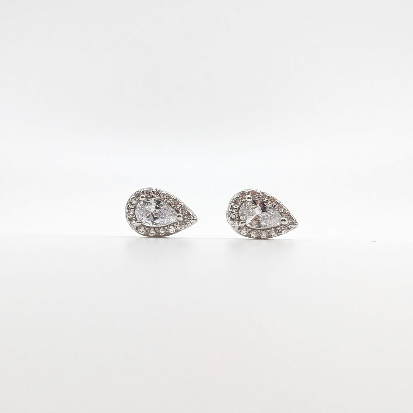 925 Sterling Silver Teardrop Stud Earrings